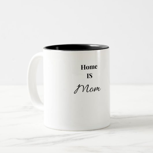 Thuis is Moeder Mok | Moederdag Geschenk | Cute Ge (Voorkant links)