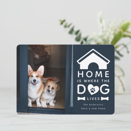 Thuis is waar de hond leeft aankondiging (Staand voorkant)