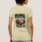 Thuis is waar je het in het bos plaatst - Camping T-shirt (Achterkant)