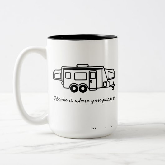 Thuis is waar je het parkeert. HTT-mok Tweekleurige Koffiemok (Links)
