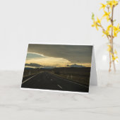 Thuis langs de lange weg - auto op de weg kaart (Gele Bloem)