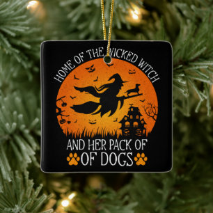 Thuis van de boze heks en haar roedel koele honden keramisch ornament