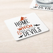 thuis van de heks en haar kleine duivels Halloween Kartonnen Onderzetters (Schuin)