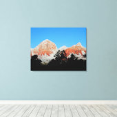 Thunder Mountain in sneeuwdoek Canvas Afdruk (Insitu (Houten vloer))