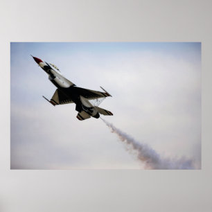 Thunderbird 6 voert een Langzame Pas uit Poster