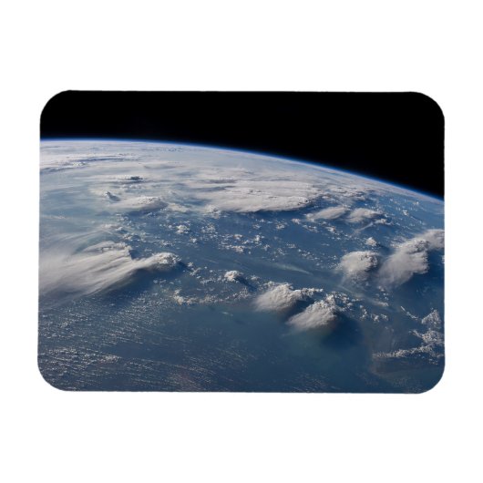 Thunderhead Anvils of Earth op het zuiden van Born Magneet (Horizontaal)