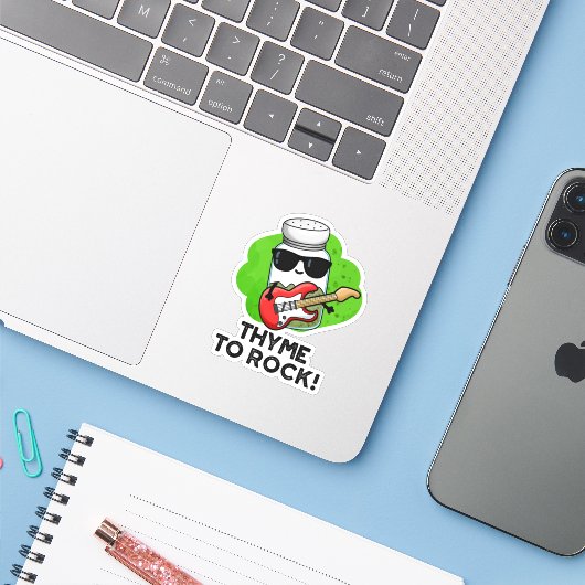 Thyme to Rock Funny Herb Pun Sticker (Laptop met iPhone)