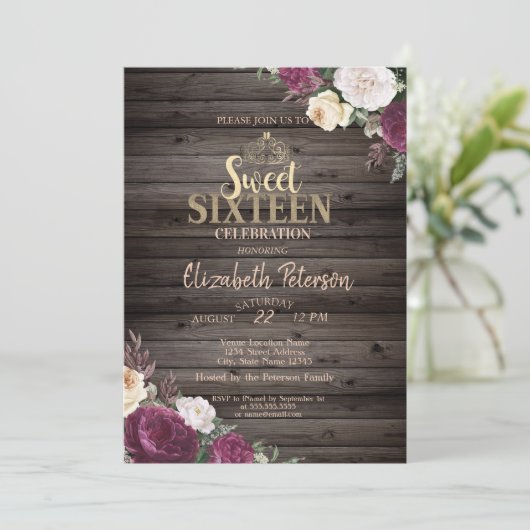 Tiara, Burgundy Flowers Wood Rustic Sweet 16 Party Kaart (Staand voorkant)