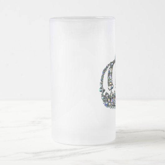 Tiara Matglas Bierpul (Center)