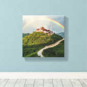 Tibetaans klooster baadt in regenbooglicht canvas afdruk (Insitu (Houten vloer))