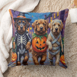 Tibetaanse Mastiff Honden In Halloween Kostuums Kussen