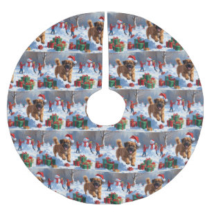 Tibetaanse Mastiff Rent in de Sneeuw met Kerstmuts Kerstboom Rok