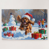 Tibetaanse Spaniel loopt in de sneeuw met kerst Pe Legpuzzel (Horizontaal)