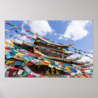Tibetaanse tempel met gebedsvaandels - Yunnan, Chi