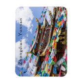 Tibetaanse tempel met gebedvlaggen - Yunnan, China Magneet (Verticaal)