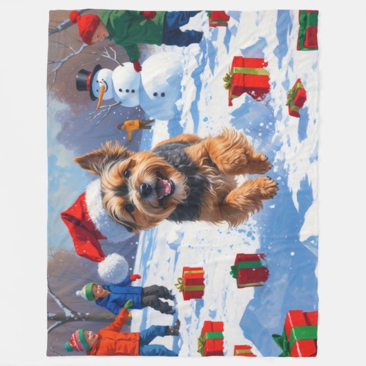 Tibetaanse Terriër loopt in de sneeuw met kerst Pe Fleece Deken (Voorkant)