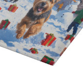 Tibetaanse Terriër loopt in de sneeuw met kerst Pe Snijplank (Hoek)