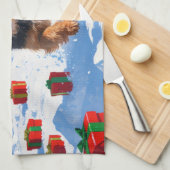 Tibetaanse Terriër loopt in de sneeuw met kerst Pe Theedoek (Quarter Fold)