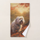 Tibetan Terrier in herfstbladeren val inspireert Bad Handdoek (Handdoek)