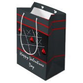 Tic Tac Toe Hearts Medium Cadeauzakje (Achterkant Gekanteld)