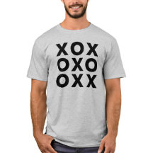 Tic Tac Toe. T-shirt
