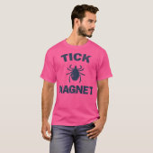 Tick Magnet Funny Camping and Hiking Bug Shirt (Voorkant volledig)