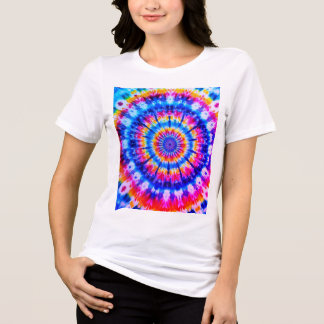 Tie Die Design op een witte korte mouw T-shirt