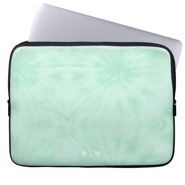 Tie Dye | Pastel Mint Green Monogram Laptop Sleeve (Voorkant)