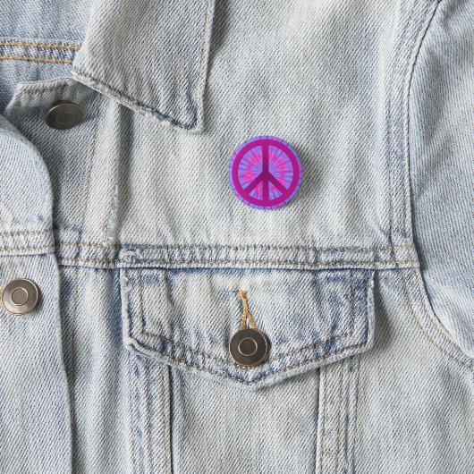 Tie Dye Peace Symbool Button (In situ)