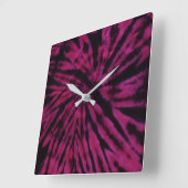 Tie-Dye Purple Pink Black Hippie Retro Pattern  Vierkante Klok (Hoek)