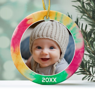 Tie Dye rand met foto en jaar - Rood Groen Keramisch Ornament