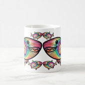 Tie Dye Shark: een kleurrijk aquatisch genot Koffiemok (Center)