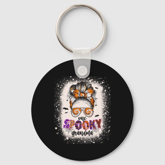 Tie Dye Spooky Grandma Halloween Monster Messy Bun Sleutelhanger (Voorkant)