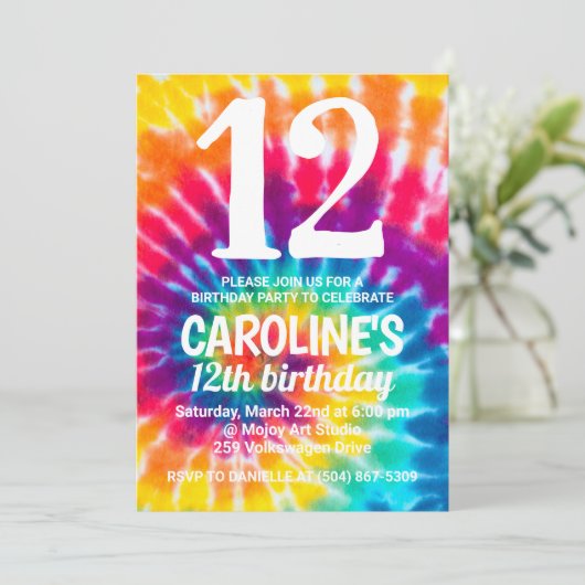 Tie Dye Verjaardag Uitnodigen Kaart (Staand voorkant)