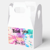 Tiedye meisje verjaardagskarakter gunstiger. bedankdoosjes (Geopend)