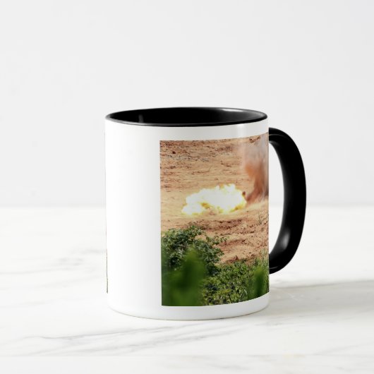 Tien halve pond blokken van TNT Mok (Voorkant rechts)