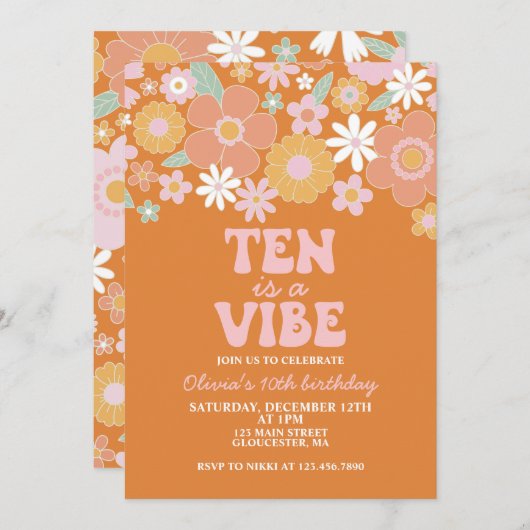 Tien is een vibe Groovy Retro Floral 10e verjaarda Kaart (Voorkant / Achterkant)