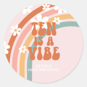 Tien is een Vibe Retro regenboog 10e verjaardag Ronde Sticker