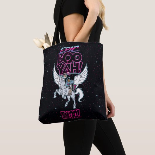 Tien Titans gaan! | Warrior Cyborg Riding Pegasus Tote Bag (Dichtbij)