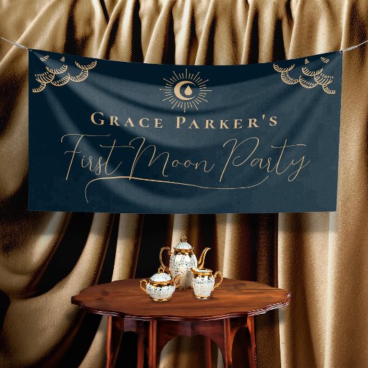 Tiener Meisje Celestial Blauw Eerste Maan Periode  Spandoek