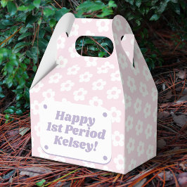 Tiener Meisje Gelukkig Eerste Periode Feest Witte  Bedankdoosjes