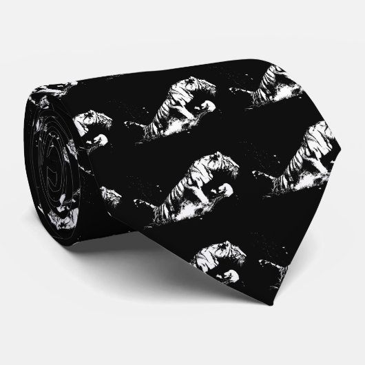 Tiger Attacking Stropdas (Opgerold)