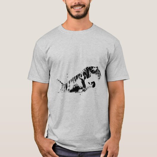 Tiger Attacking T-shirt (Voorkant)
