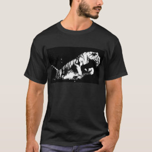 Tiger Attacking T-shirt