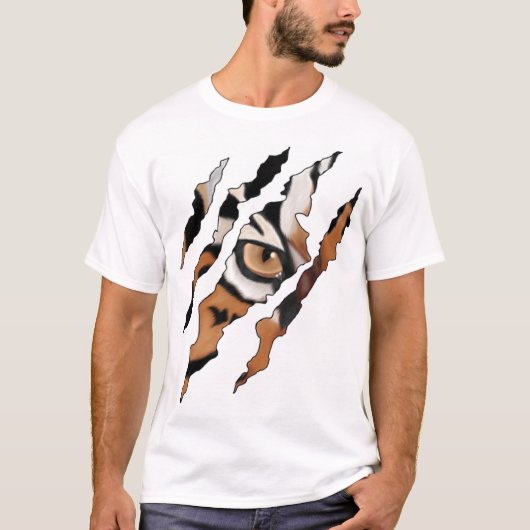 Tiger Claw heeft het T-shirt doorgesneden (Voorkant)