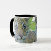 Tiger Cub Sluiten Portret Mok (Voorkant links)
