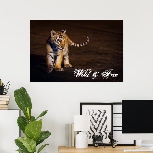 Tiger Cub Walking Poster (Thuiskantoor)