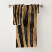 Tiger Faux Fur Textuur zwart-wit en goud Bad Handdoek (Insitu)
