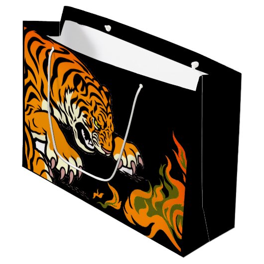 TIGER IN FLAMES GROOT CADEAUZAKJE (Voorkant Gekanteld)