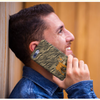 Tiger Pattern in Light Brown with Tiger  iPhone 16 Hoesje